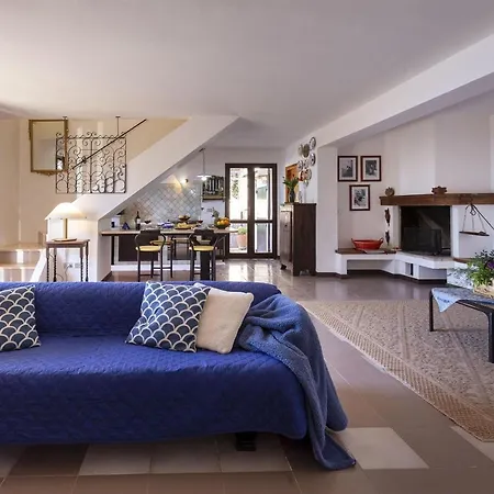 Villa Joie De Vivre Alghero Large Villa With Pool And Large Bright Interiors Alghero