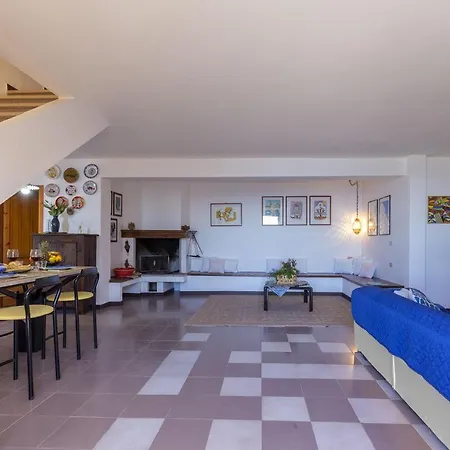 Villa Joie De Vivre Alghero Large Villa With Pool And Large Bright Interiors Villa
