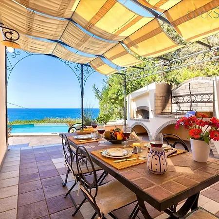 Villa Joie De Vivre Alghero Large Villa With Pool And Large Bright Interiors