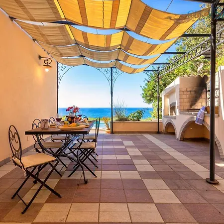 Villa Joie De Vivre Alghero Large Villa With Pool And Large Bright Interiors Villa